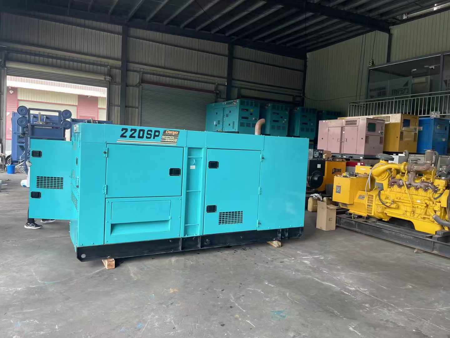 遂溪800kW 柴油发电机的输出电流波动范围是多少？