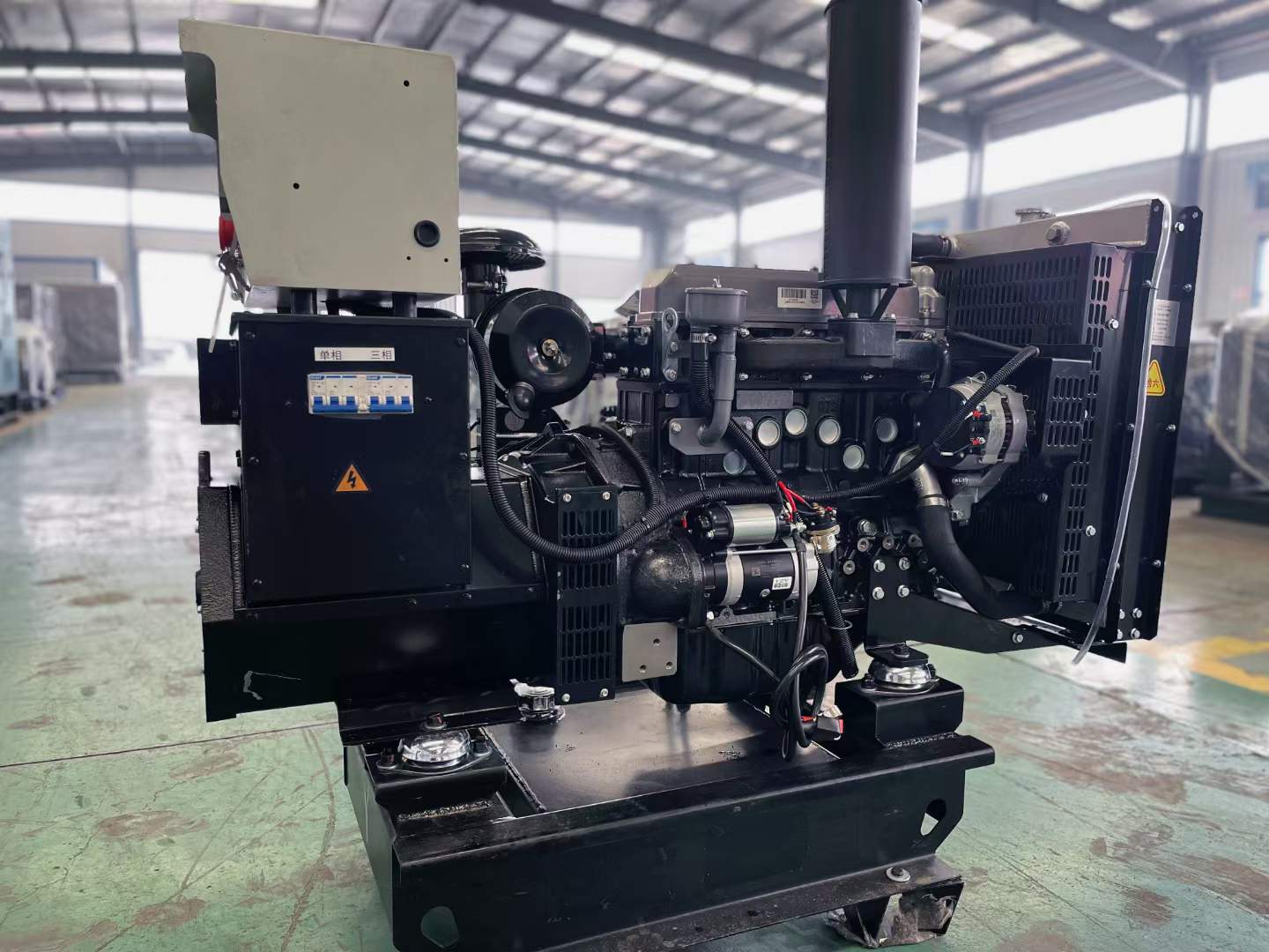 遂溪如何降低电感性负载对发电机的影响？