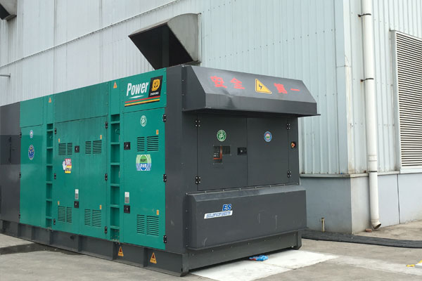 遂溪燃油滤清器的更换流程是怎样的？