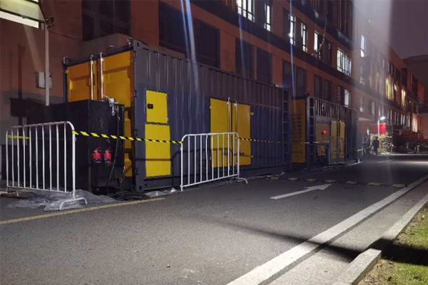 遂溪柴油发电机组的输出电压是如何调节的？