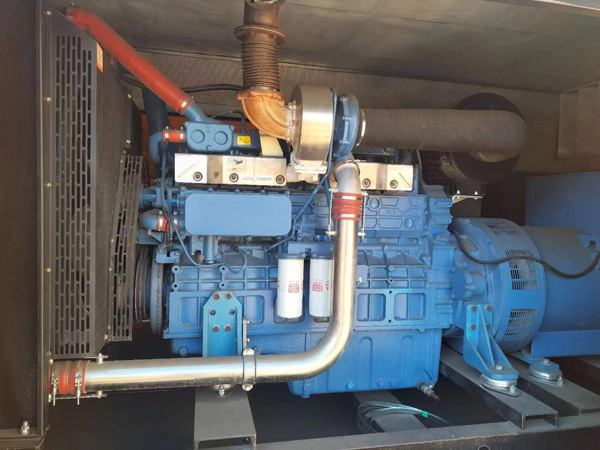 遂溪燃油消耗率与进气温度的具体关系是什么？