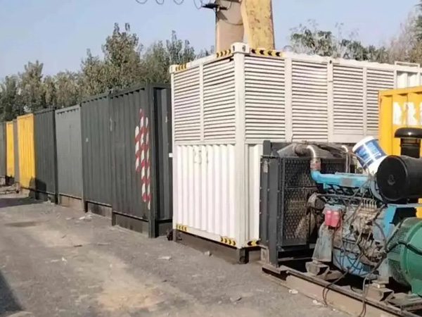 遂溪200KW柴油发电机机组每小时油耗是多少？